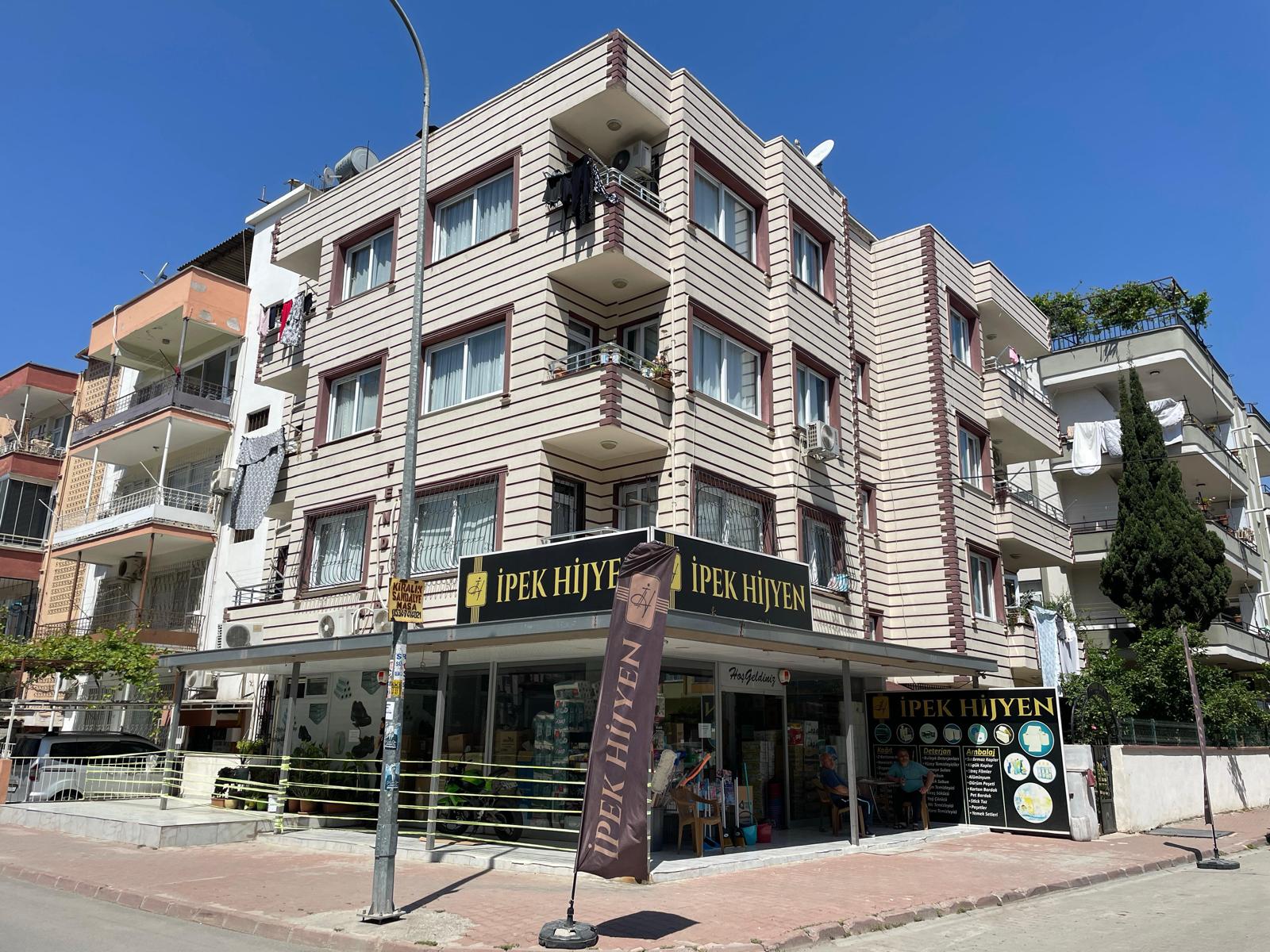 TÜZÜN DEN AKDENİZ YENİ MAH NEZİH SEMTE KOMPLE BİNA