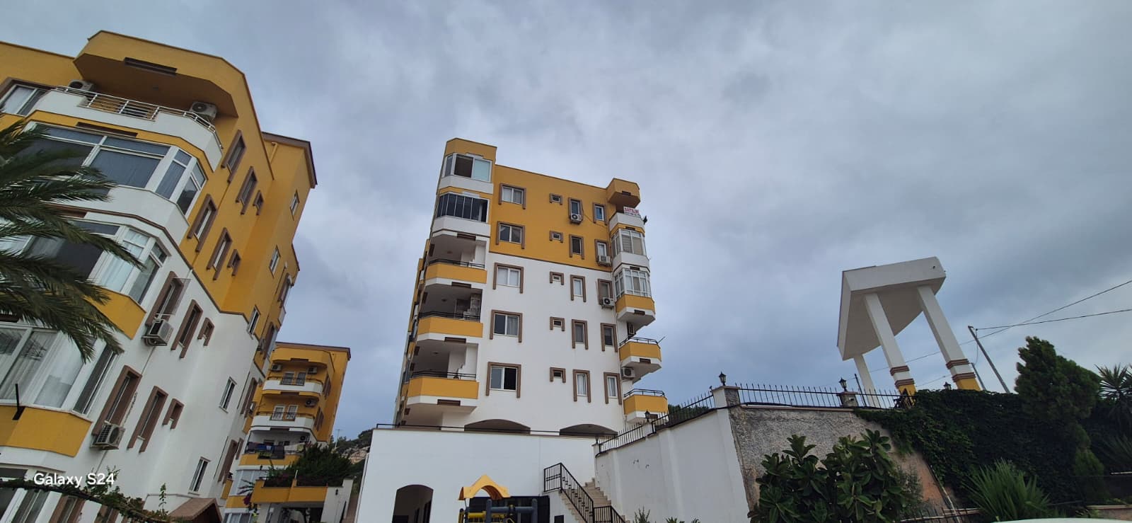 TÜZÜN'DEN TAŞUCUN'DA DENİZ VE HAVUZ MANZARALI 2+1 SATILIK DAİRE